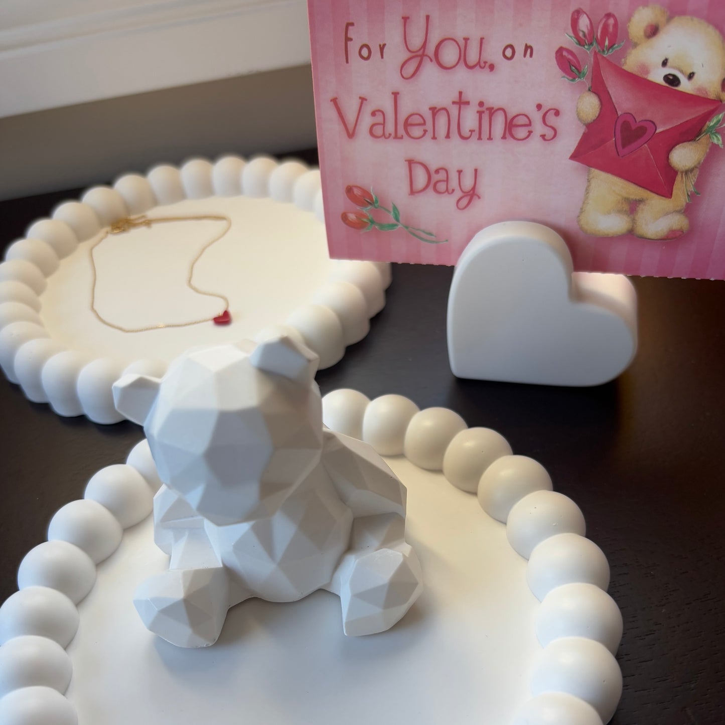 Heart Card Holder – Decorative Stand for Notes & Photos