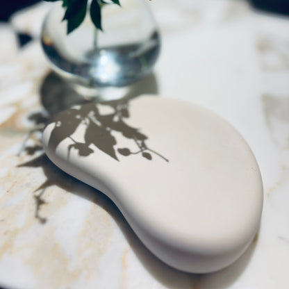 Flow – Organic Curved Tray