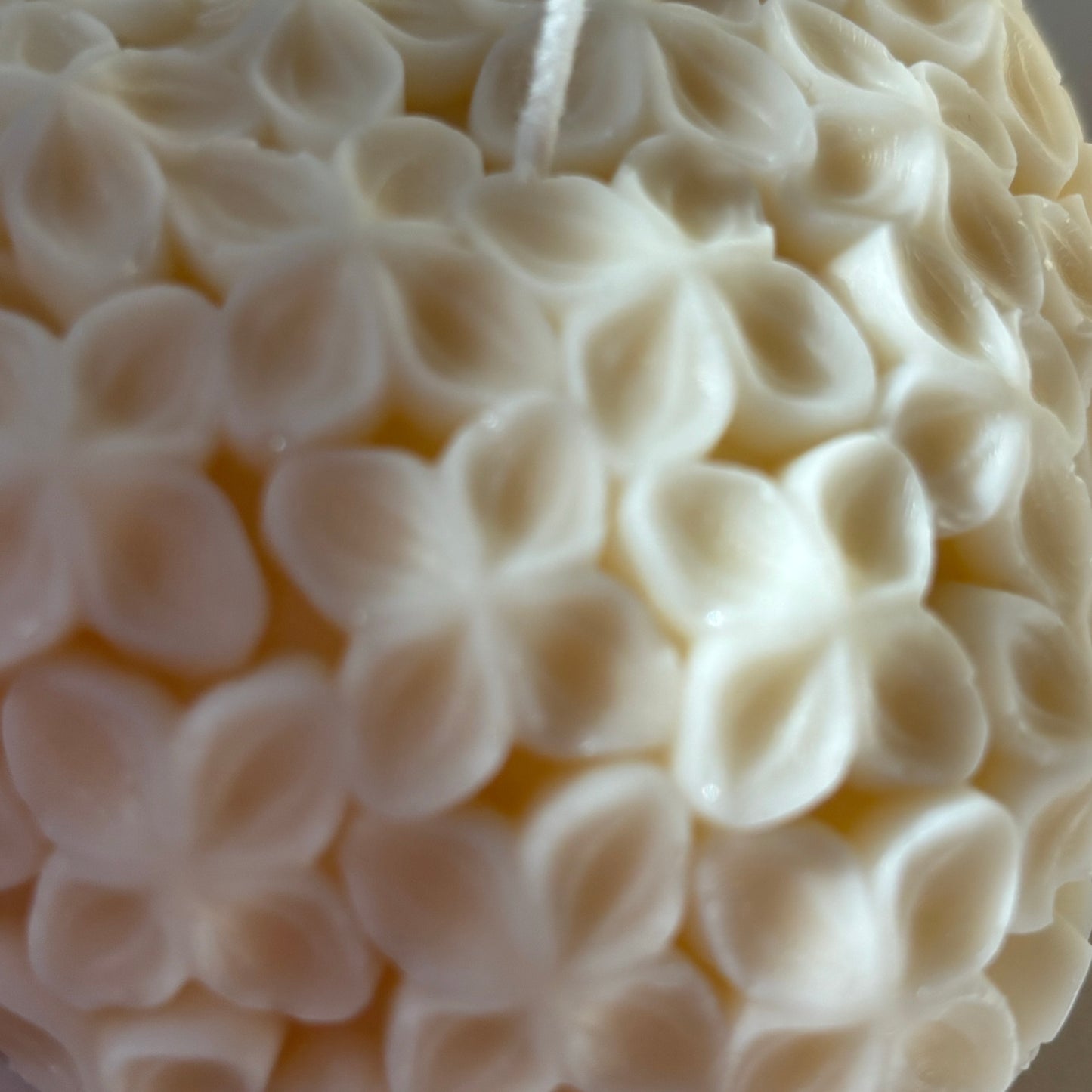 Flora Heart – Sculpted Soy Candle